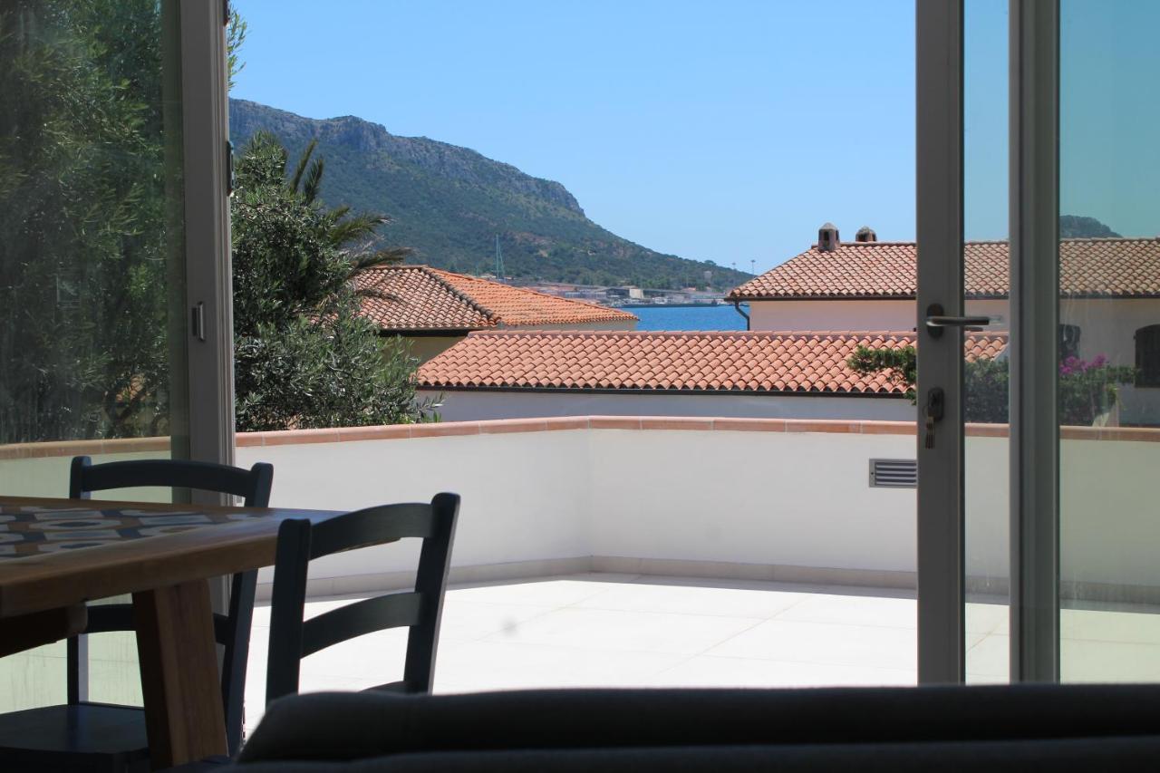 Bona Ciurrata Hotel Golfo Aranci Ngoại thất bức ảnh