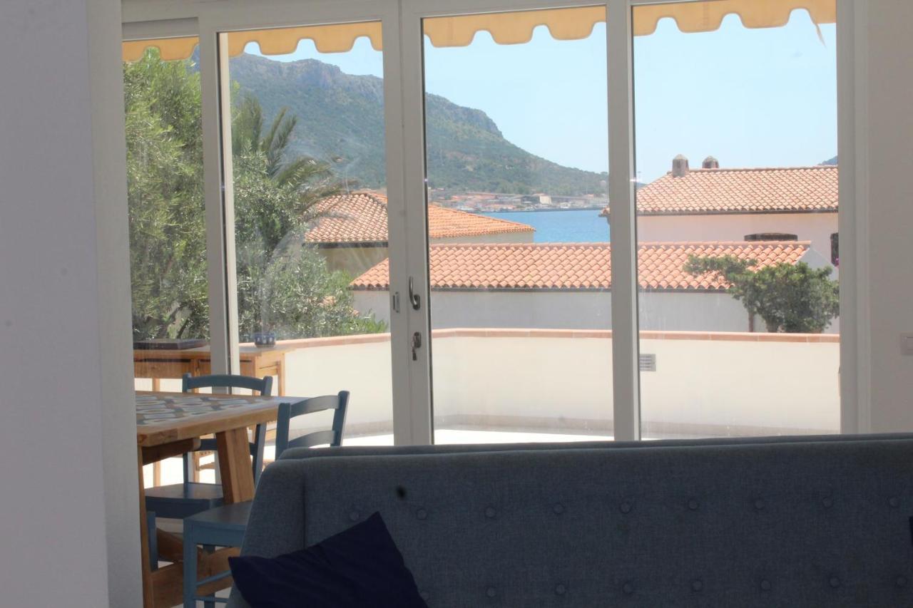 Bona Ciurrata Hotel Golfo Aranci Ngoại thất bức ảnh