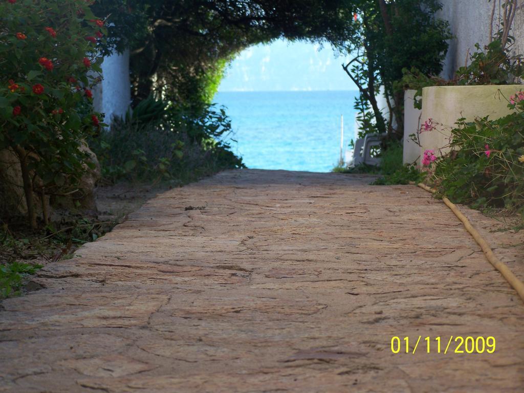 Bona Ciurrata Hotel Golfo Aranci Ngoại thất bức ảnh